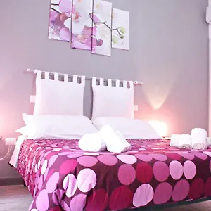 like-family-house.it-romehotels.com/